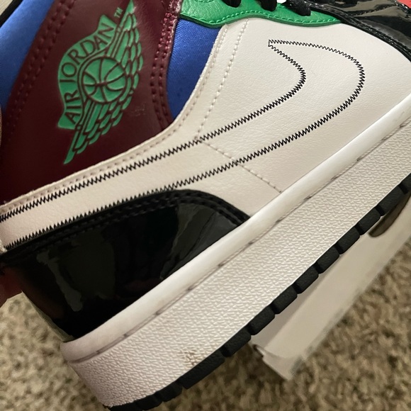 Women’s Air Jordan 1 Mid SE Multi-Color - Picture 8 of 11